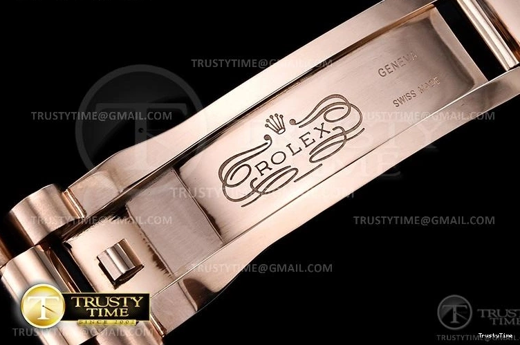 1117 RDD0219J – DayDate 36mm FreshLook 697